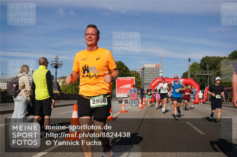 07.09.2025 - BARMER Alsterlauf Yannick Fuchs http://msf.ph/oto/8824438 07.09.2025 09:49:04 Laufen 36, 2908, 5529, 477, 3650 meine-sportfotos.de