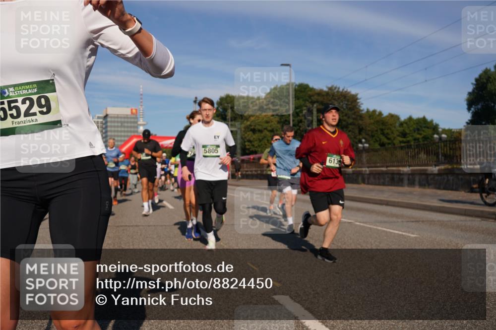 07.09.2025 - BARMER Alsterlauf Yannick Fuchs http://msf.ph/oto/8824450 07.09.2025 09:49:08 Laufen 36, 5529, 5805, 613 meine-sportfotos.de