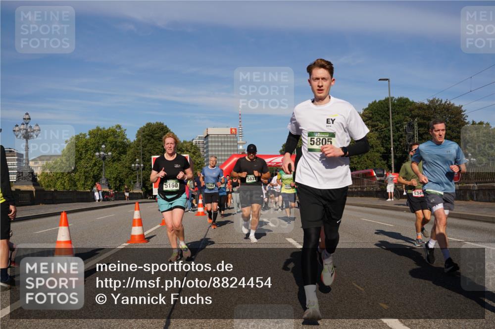 07.09.2025 - BARMER Alsterlauf Yannick Fuchs http://msf.ph/oto/8824454 07.09.2025 09:49:09 Laufen 5160, 5562, 563, 6265, 5805, 5349 meine-sportfotos.de