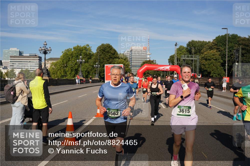 07.09.2025 - BARMER Alsterlauf Yannick Fuchs http://msf.ph/oto/8824465 07.09.2025 09:49:11 Laufen 5562, 275, 3615, 6293 meine-sportfotos.de