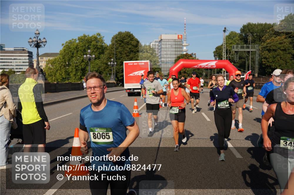 07.09.2025 - BARMER Alsterlauf Yannick Fuchs http://msf.ph/oto/8824477 07.09.2025 09:49:14 Laufen 36, 8065, 2903, 5504, 187, 530, 34 meine-sportfotos.de