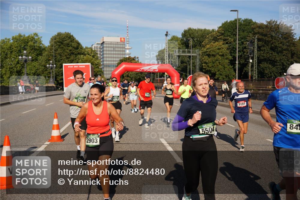 07.09.2025 - BARMER Alsterlauf Yannick Fuchs http://msf.ph/oto/8824480 07.09.2025 09:49:15 Laufen 2763, 3568, 2388, 3970, 2903, 5504, 3191, 84 meine-sportfotos.de