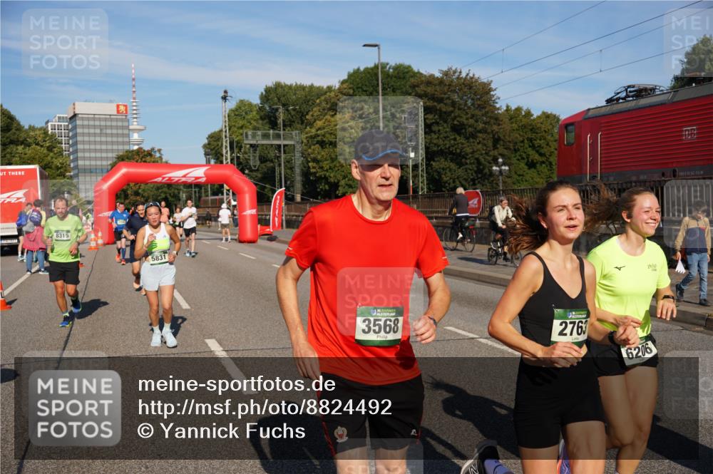 07.09.2025 - BARMER Alsterlauf Yannick Fuchs http://msf.ph/oto/8824492 07.09.2025 09:49:18 Laufen 8315, 5831, 36, 3568, 36, 2763, 6206, 0612, 142, 58 meine-sportfotos.de