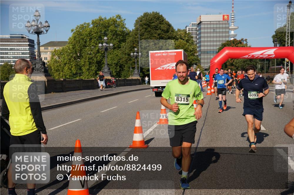 07.09.2025 - BARMER Alsterlauf Yannick Fuchs http://msf.ph/oto/8824499 07.09.2025 09:49:19 Laufen 8315, 2998, 6093 meine-sportfotos.de