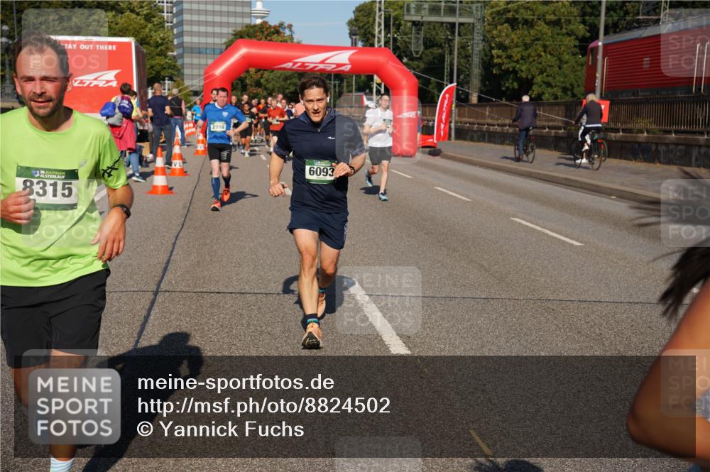 07.09.2025 - BARMER Alsterlauf Yannick Fuchs http://msf.ph/oto/8824502 07.09.2025 09:49:20 Laufen 36, 8315, 2998, 6093 meine-sportfotos.de