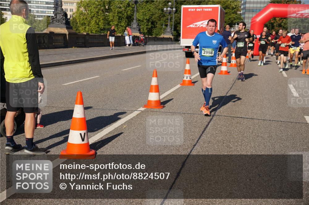 07.09.2025 - BARMER Alsterlauf Yannick Fuchs http://msf.ph/oto/8824507 07.09.2025 09:49:22 Laufen 2998, 6274, 423 meine-sportfotos.de