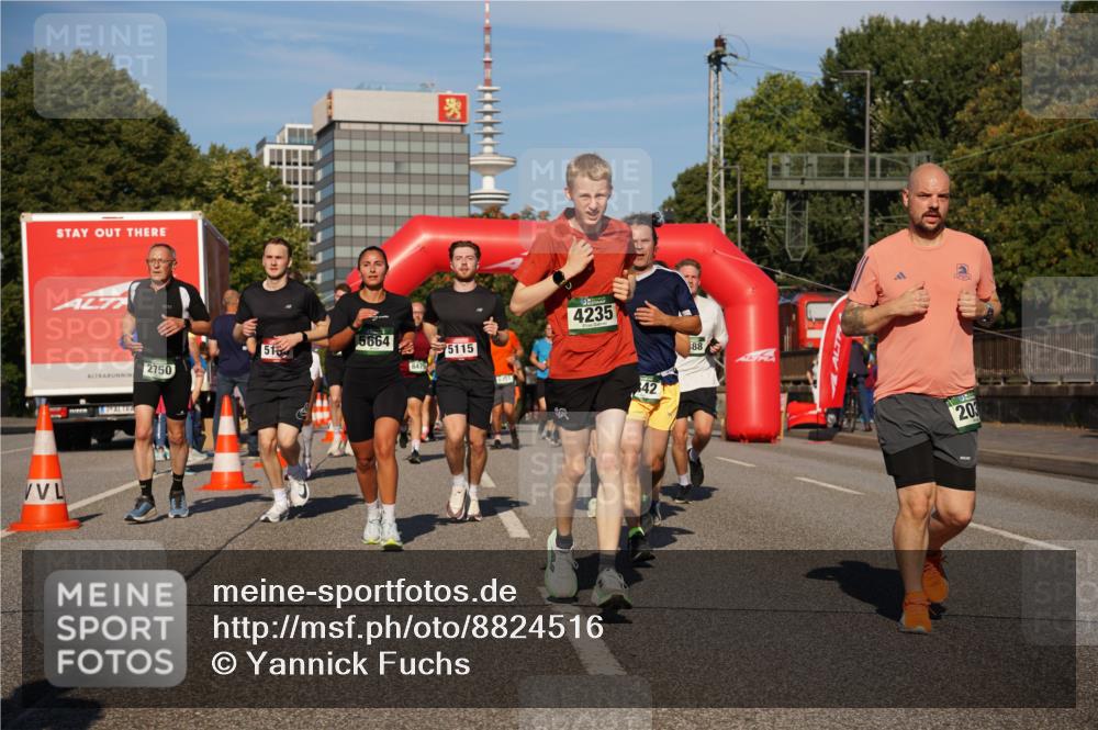 07.09.2025 - BARMER Alsterlauf Yannick Fuchs http://msf.ph/oto/8824516 07.09.2025 09:49:26 Laufen 2750, 516, 5664, 8479, 5115, 4235, 42, 88, 203 meine-sportfotos.de