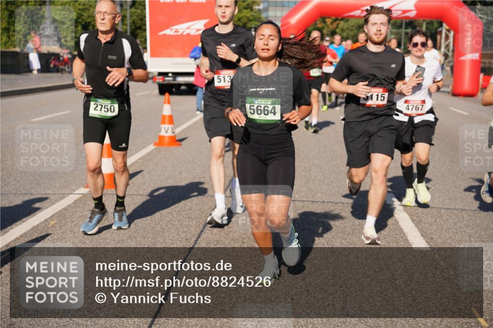 07.09.2025 - BARMER Alsterlauf Yannick Fuchs http://msf.ph/oto/8824526 07.09.2025 09:49:28 Laufen 2750, 513, 5664, 3115, 4767 meine-sportfotos.de