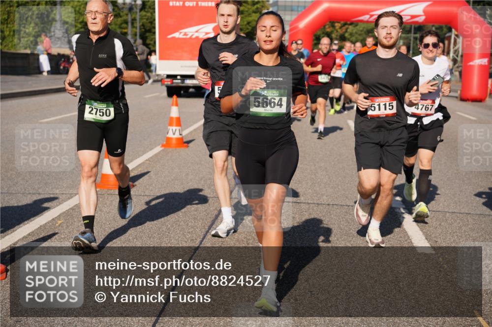 07.09.2025 - BARMER Alsterlauf Yannick Fuchs http://msf.ph/oto/8824527 07.09.2025 09:49:28 Laufen 2750, 36, 5664, 5115, 4767 meine-sportfotos.de