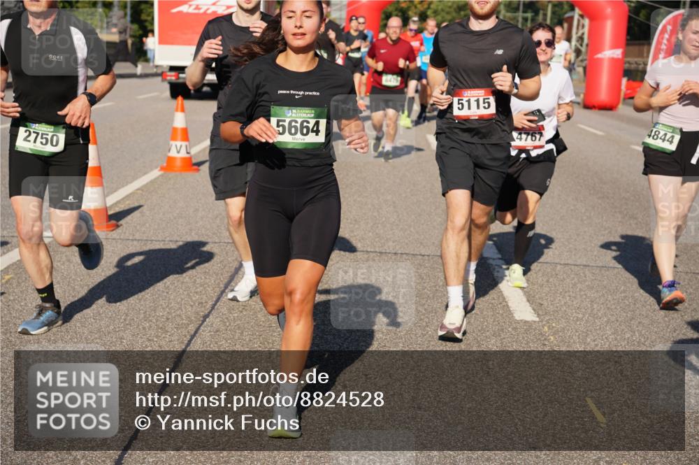 07.09.2025 - BARMER Alsterlauf Yannick Fuchs http://msf.ph/oto/8824528 07.09.2025 09:49:28 Laufen 2750, 36, 5664, 5115, 4767, 4844 meine-sportfotos.de