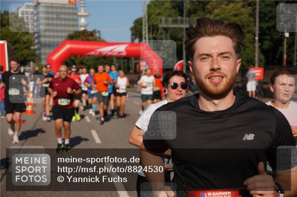 07.09.2025 - BARMER Alsterlauf Yannick Fuchs http://msf.ph/oto/8824530 07.09.2025 09:49:30 Laufen 16, 36 meine-sportfotos.de