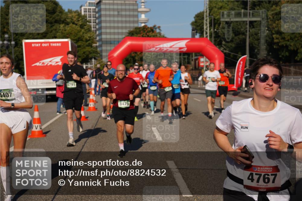 07.09.2025 - BARMER Alsterlauf Yannick Fuchs http://msf.ph/oto/8824532 07.09.2025 09:49:30 Laufen 4407, 5791, 8479, 70, 36, 4767 meine-sportfotos.de