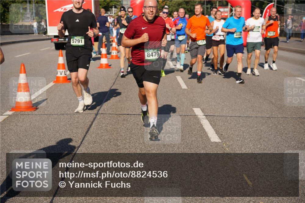 07.09.2025 - BARMER Alsterlauf Yannick Fuchs http://msf.ph/oto/8824536 07.09.2025 09:49:31 Laufen 5791, 189, 721, 3434, 4809, 5912, 6151, 8479 meine-sportfotos.de