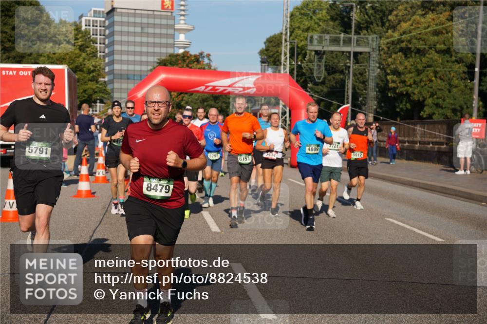 07.09.2025 - BARMER Alsterlauf Yannick Fuchs http://msf.ph/oto/8824538 07.09.2025 09:49:31 Laufen 5791, 44, 8479, 3721, 4809, 6293, 3434, 5912, 6151 meine-sportfotos.de