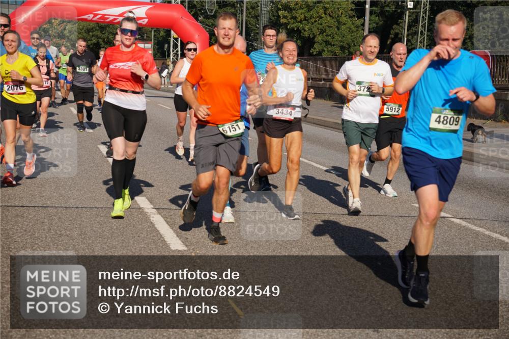 07.09.2025 - BARMER Alsterlauf Yannick Fuchs http://msf.ph/oto/8824549 07.09.2025 09:49:33 Laufen 2076, 3381, 6151, 3434, 372, 5912, 4809 meine-sportfotos.de
