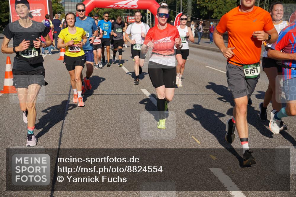 07.09.2025 - BARMER Alsterlauf Yannick Fuchs http://msf.ph/oto/8824554 07.09.2025 09:49:34 Laufen 4416, 2076, 5377, 3381, 4672, 52, 6751 meine-sportfotos.de