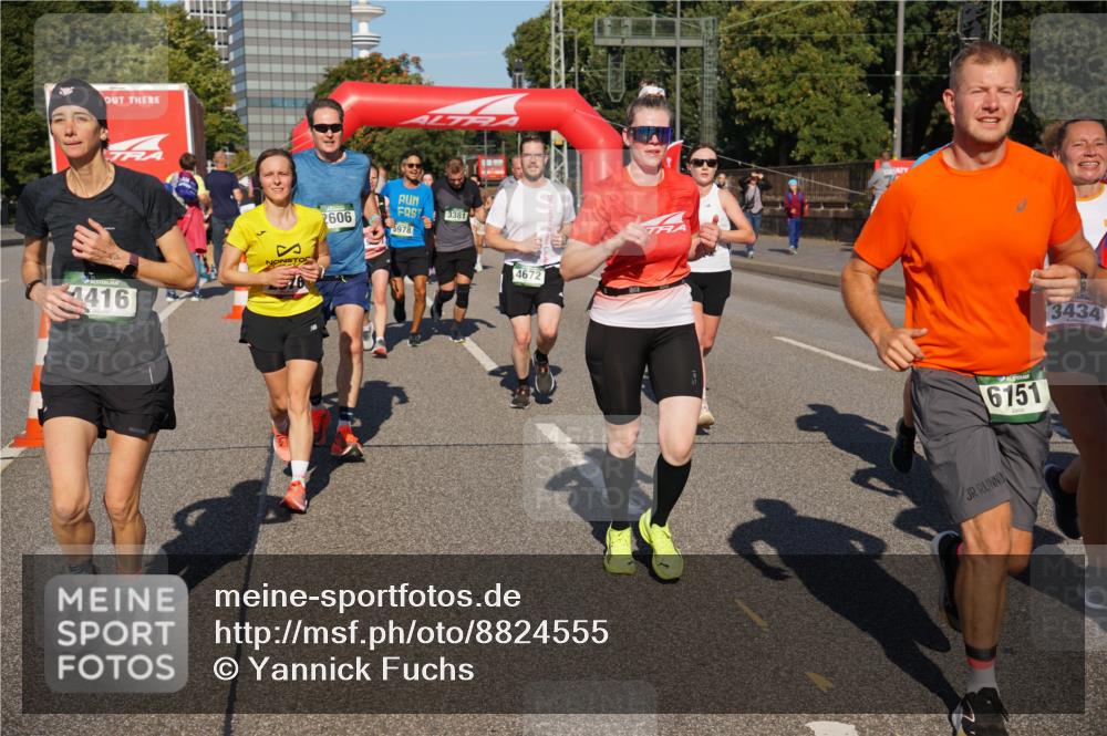 07.09.2025 - BARMER Alsterlauf Yannick Fuchs http://msf.ph/oto/8824555 07.09.2025 09:49:34 Laufen 4416, 2606, 5978, 3381, 4672, 6151, 3434 meine-sportfotos.de