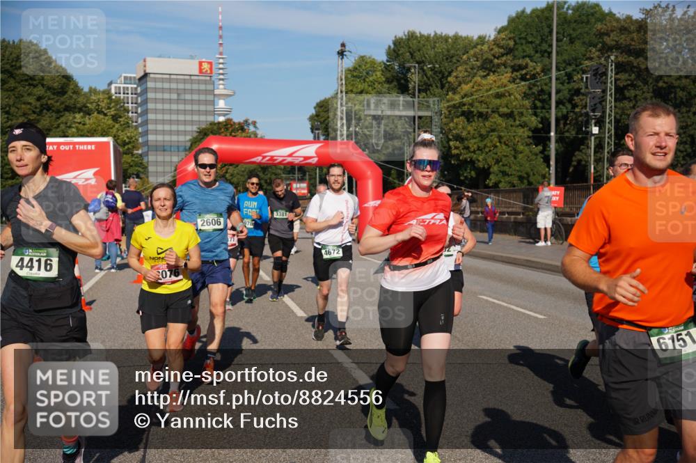 07.09.2025 - BARMER Alsterlauf Yannick Fuchs http://msf.ph/oto/8824556 07.09.2025 09:49:35 Laufen 4416, 076, 2606, 377, 978, 3381, 4672, 6151 meine-sportfotos.de