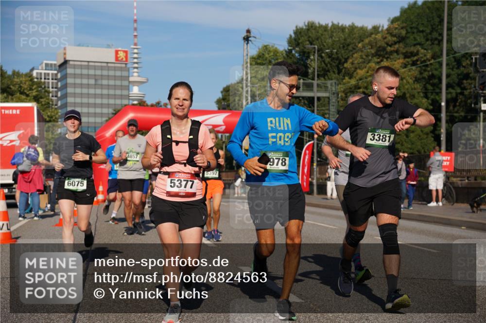07.09.2025 - BARMER Alsterlauf Yannick Fuchs http://msf.ph/oto/8824563 07.09.2025 09:49:37 Laufen 6075, 4857, 3381, 5377, 5397, 978, 8 meine-sportfotos.de