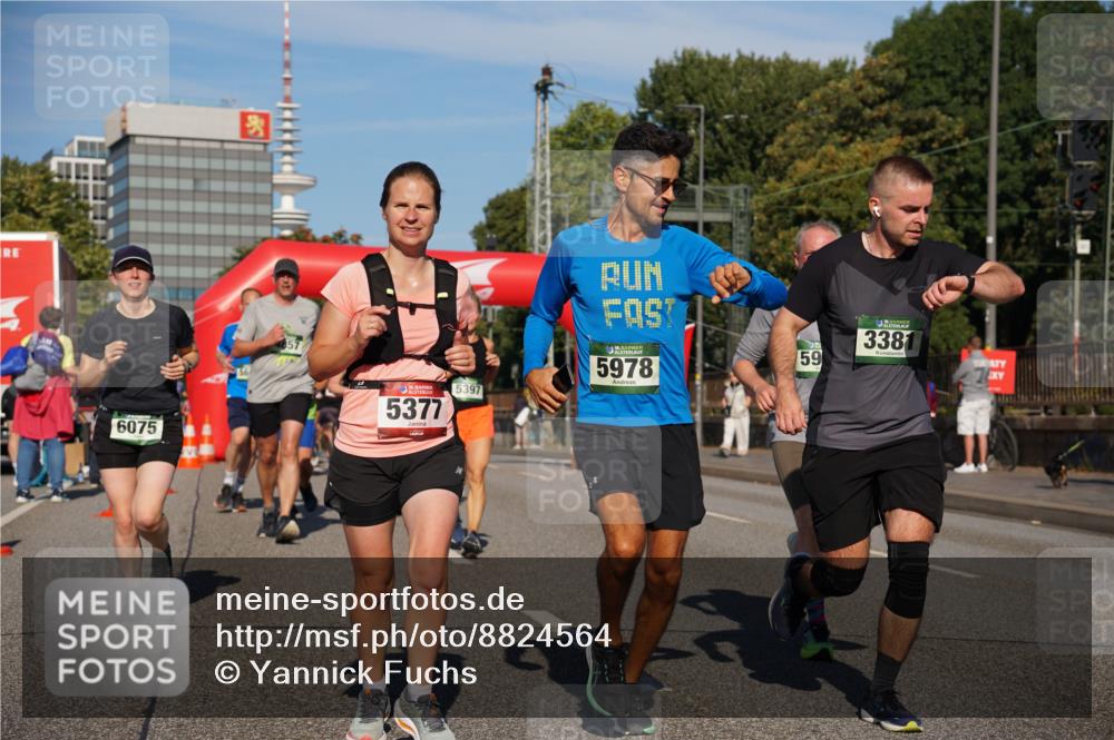 07.09.2025 - BARMER Alsterlauf Yannick Fuchs http://msf.ph/oto/8824564 07.09.2025 09:49:37 Laufen 6075, 36, 5377, 5397, 6, 5978, 3381, 59 meine-sportfotos.de
