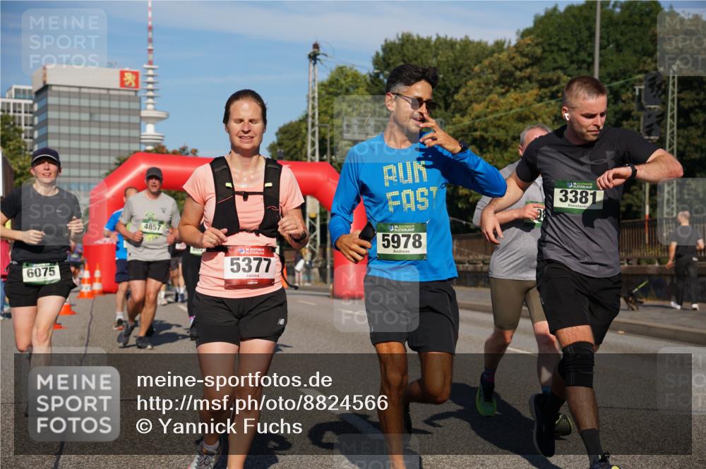 07.09.2025 - BARMER Alsterlauf Yannick Fuchs http://msf.ph/oto/8824566 07.09.2025 09:49:38 Laufen 6075, 3381, 4857, 36, 5377, 5978 meine-sportfotos.de