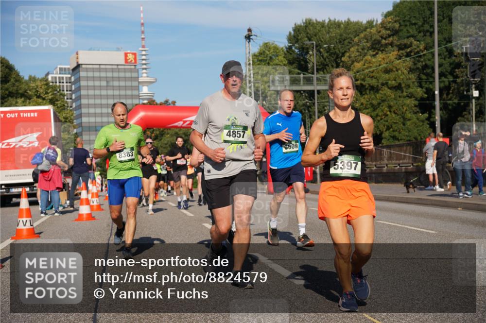 07.09.2025 - BARMER Alsterlauf Yannick Fuchs http://msf.ph/oto/8824579 07.09.2025 09:49:40 Laufen 8383, 3362, 10, 4857, 5609, 5397 meine-sportfotos.de