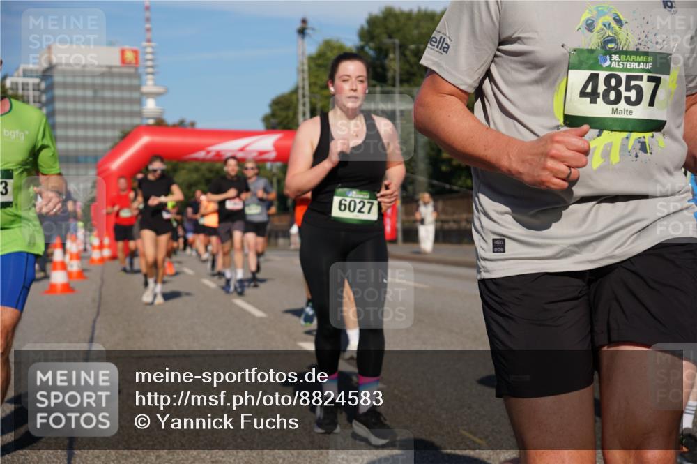 07.09.2025 - BARMER Alsterlauf Yannick Fuchs http://msf.ph/oto/8824583 07.09.2025 09:49:41 Laufen 3, 6027, 36, 4857 meine-sportfotos.de