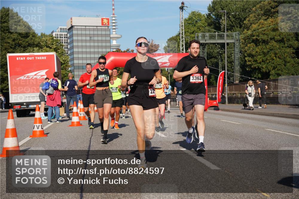 07.09.2025 - BARMER Alsterlauf Yannick Fuchs http://msf.ph/oto/8824597 07.09.2025 09:49:44 Laufen 267, 3925, 22, 5136, 3362 meine-sportfotos.de
