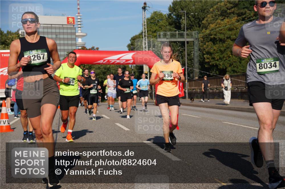 07.09.2025 - BARMER Alsterlauf Yannick Fuchs http://msf.ph/oto/8824604 07.09.2025 09:49:46 Laufen 3267, 25, 8344, 136, 36, 8034 meine-sportfotos.de