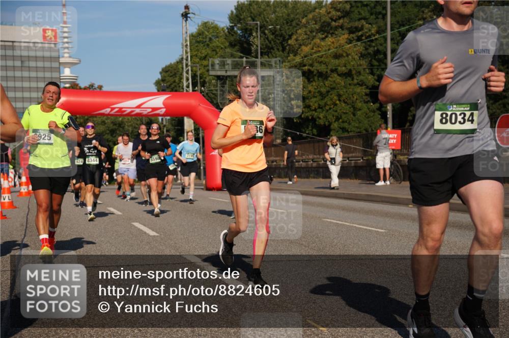 07.09.2025 - BARMER Alsterlauf Yannick Fuchs http://msf.ph/oto/8824605 07.09.2025 09:49:46 Laufen 925, 624, 8344, 5598, 36, 35, 8034 meine-sportfotos.de