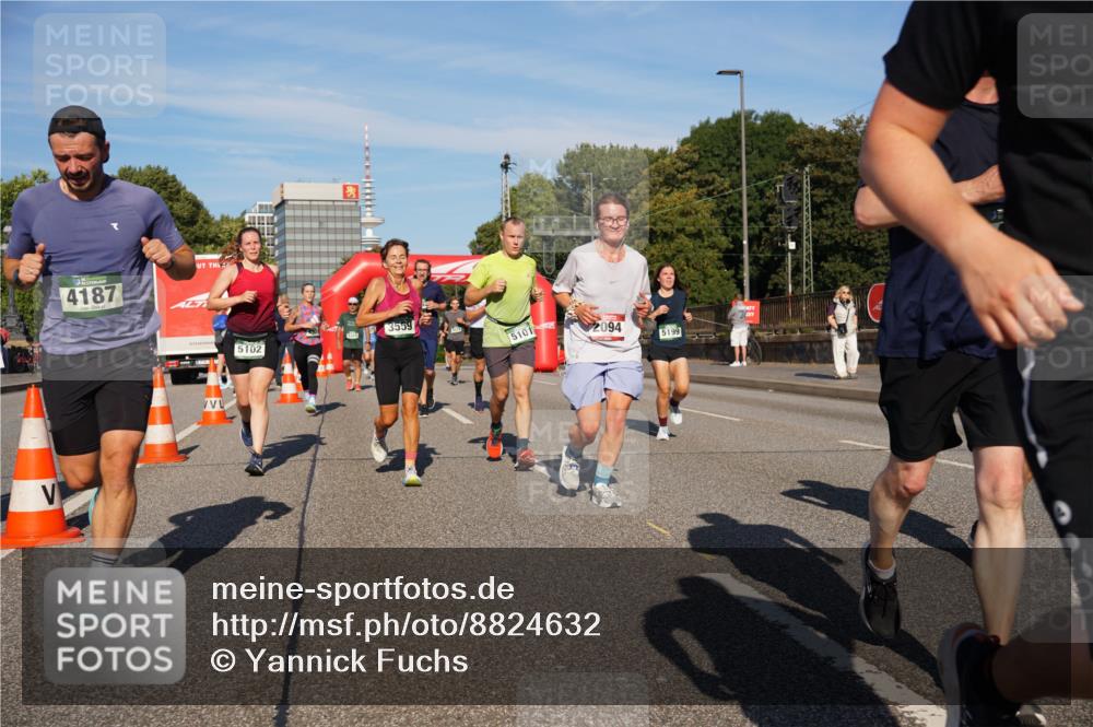 07.09.2025 - BARMER Alsterlauf Yannick Fuchs http://msf.ph/oto/8824632 07.09.2025 09:49:53 Laufen 4187, 5102, 3559, 5101, 2094, 5199 meine-sportfotos.de