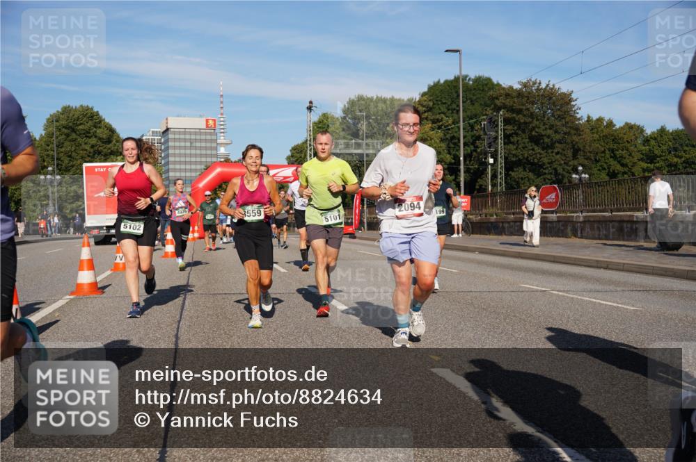 07.09.2025 - BARMER Alsterlauf Yannick Fuchs http://msf.ph/oto/8824634 07.09.2025 09:49:53 Laufen 5102, 4926, 6324, 3559, 2094, 5101, 199 meine-sportfotos.de