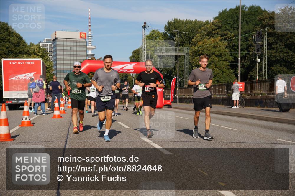 07.09.2025 - BARMER Alsterlauf Yannick Fuchs http://msf.ph/oto/8824648 07.09.2025 09:49:57 Laufen 5324, 5678, 3129, 557, 6122, 2646, 5716, 4496 meine-sportfotos.de