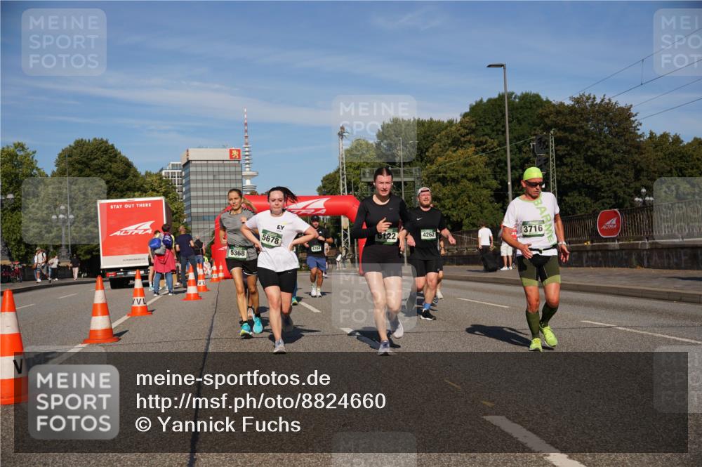 07.09.2025 - BARMER Alsterlauf Yannick Fuchs http://msf.ph/oto/8824660 07.09.2025 09:50:02 Laufen 5368, 5678, 6122, 4262, 4704, 3716 meine-sportfotos.de