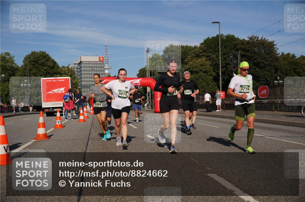 07.09.2025 - BARMER Alsterlauf Yannick Fuchs http://msf.ph/oto/8824662 07.09.2025 09:50:02 Laufen 5368, 5678, 22, 4262, 3716, 470 meine-sportfotos.de