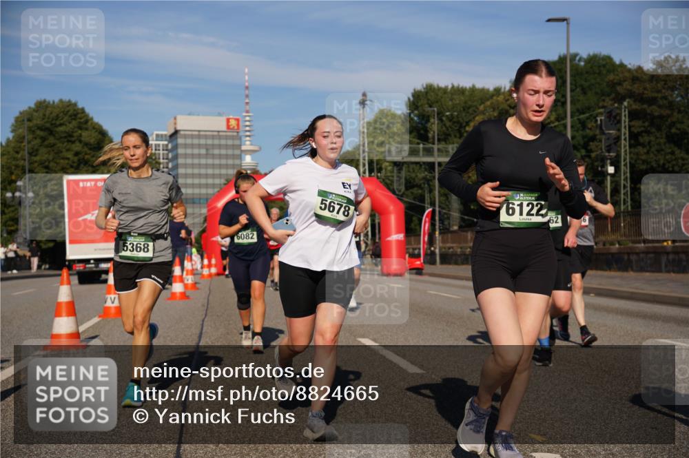 07.09.2025 - BARMER Alsterlauf Yannick Fuchs http://msf.ph/oto/8824665 07.09.2025 09:50:03 Laufen 5368, 6082, 36, 6122, 62, 5678 meine-sportfotos.de