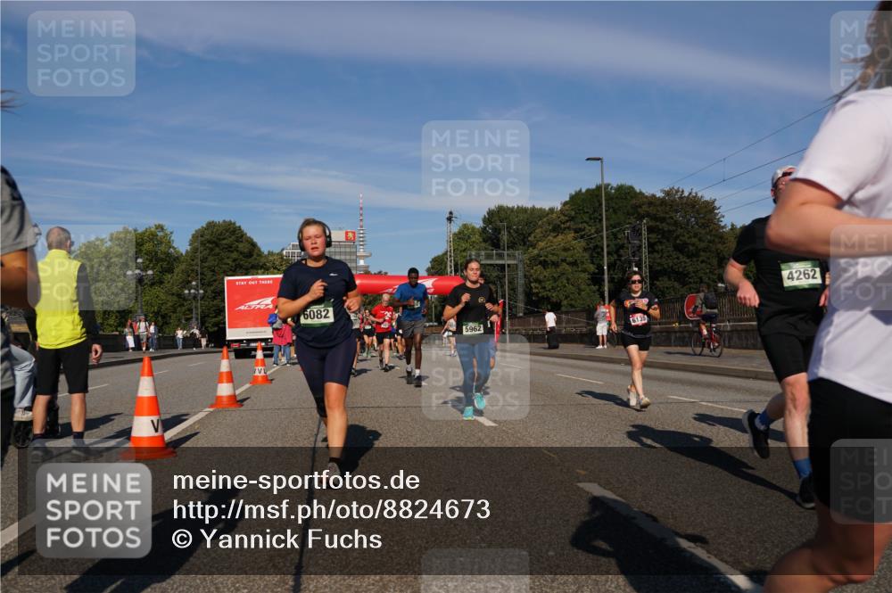 07.09.2025 - BARMER Alsterlauf Yannick Fuchs http://msf.ph/oto/8824673 07.09.2025 09:50:04 Laufen 6082, 5962, 6135, 4262 meine-sportfotos.de