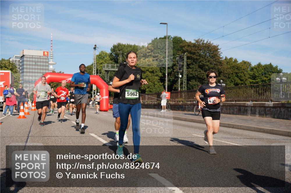 07.09.2025 - BARMER Alsterlauf Yannick Fuchs http://msf.ph/oto/8824674 07.09.2025 09:50:05 Laufen 3268, 5962 meine-sportfotos.de