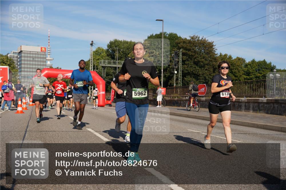07.09.2025 - BARMER Alsterlauf Yannick Fuchs http://msf.ph/oto/8824676 07.09.2025 09:50:06 Laufen 320, 7735, 2813, 5302, 5962, 6135 meine-sportfotos.de