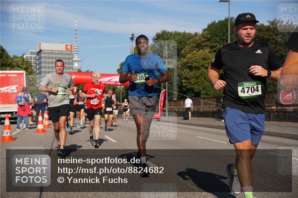 07.09.2025 - BARMER Alsterlauf Yannick Fuchs http://msf.ph/oto/8824682 07.09.2025 09:50:07 Laufen 8268, 2813, 5302, 36, 4704 meine-sportfotos.de