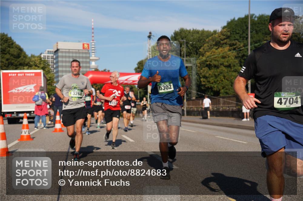 07.09.2025 - BARMER Alsterlauf Yannick Fuchs http://msf.ph/oto/8824683 07.09.2025 09:50:07 Laufen 3268, 2813, 5302, 36, 4704 meine-sportfotos.de
