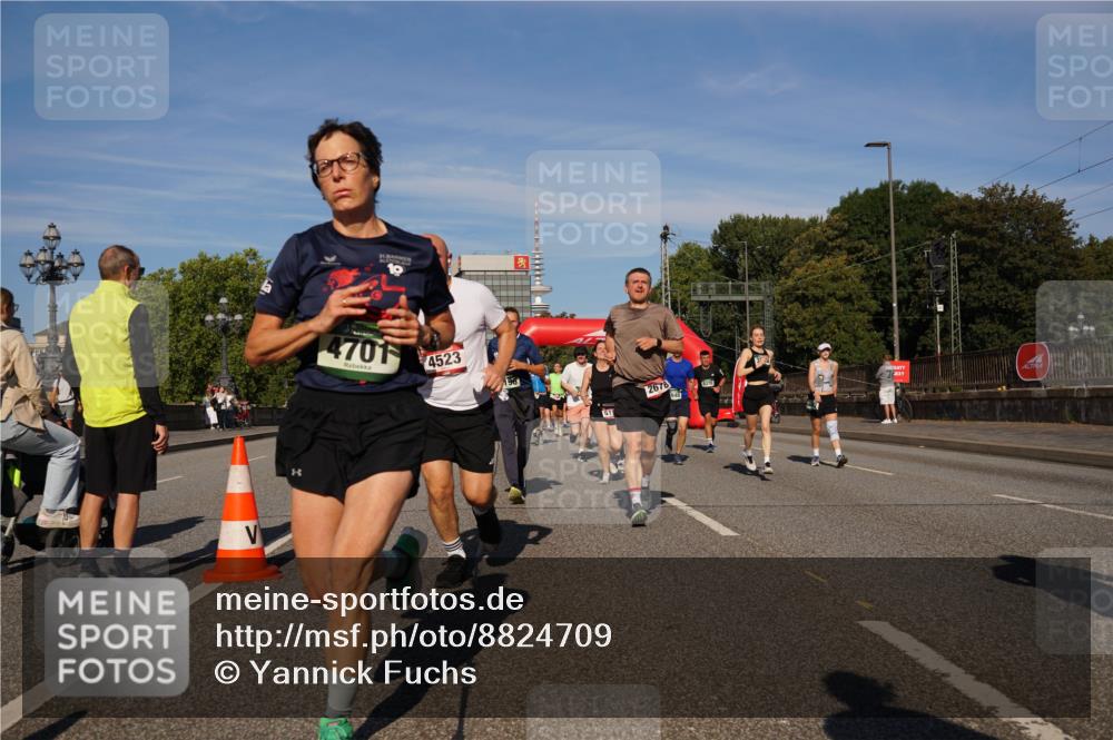 07.09.2025 - BARMER Alsterlauf Yannick Fuchs http://msf.ph/oto/8824709 07.09.2025 09:50:13 Laufen 19, 4701, 4523, 196, 51, 2678, 1948, 370 meine-sportfotos.de
