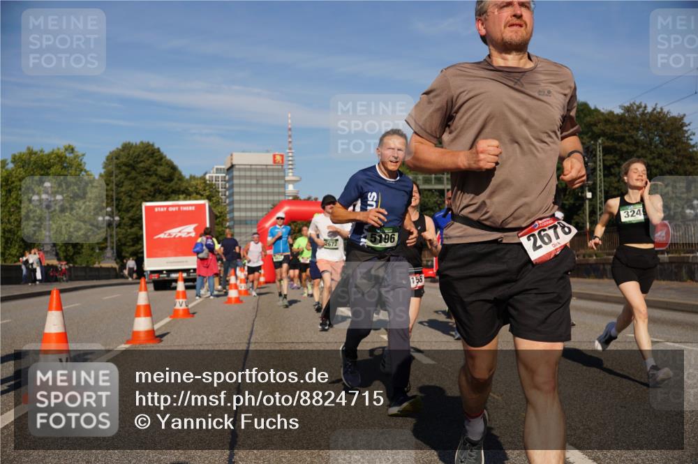 07.09.2025 - BARMER Alsterlauf Yannick Fuchs http://msf.ph/oto/8824715 07.09.2025 09:50:15 Laufen 2672, 5196, 155, 2678, 3249 meine-sportfotos.de