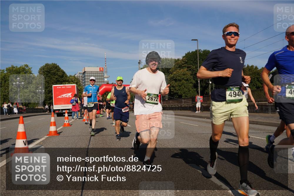 07.09.2025 - BARMER Alsterlauf Yannick Fuchs http://msf.ph/oto/8824725 07.09.2025 09:50:17 Laufen 5822, 210, 2509, 2672, 4941, 49 meine-sportfotos.de