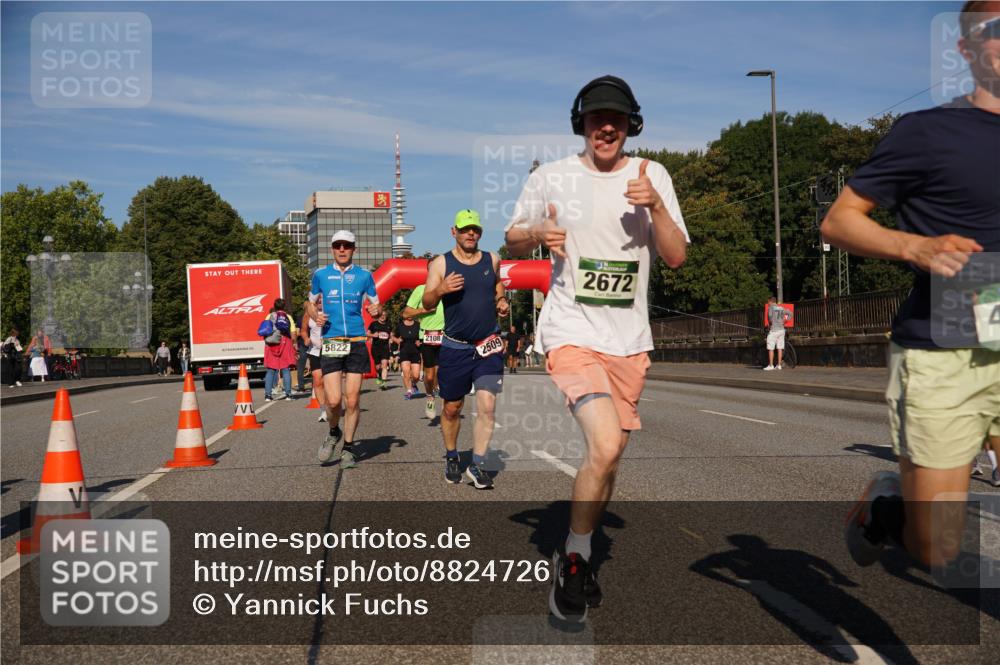 07.09.2025 - BARMER Alsterlauf Yannick Fuchs http://msf.ph/oto/8824726 07.09.2025 09:50:17 Laufen 28, 5822, 2509, 2672 meine-sportfotos.de