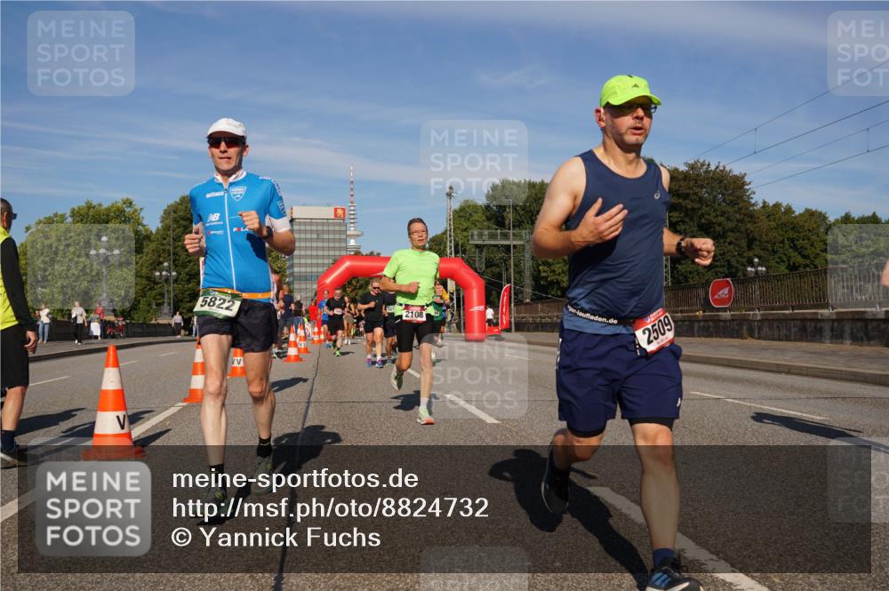07.09.2025 - BARMER Alsterlauf Yannick Fuchs http://msf.ph/oto/8824732 07.09.2025 09:50:18 Laufen 5822, 2108, 2509 meine-sportfotos.de