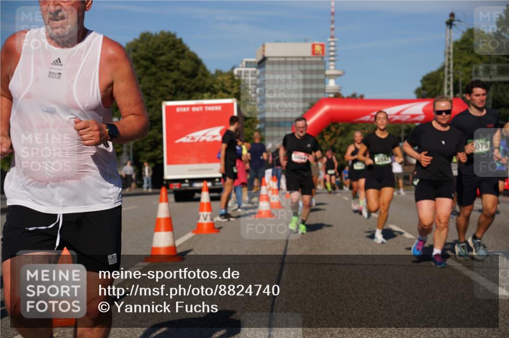 07.09.2025 - BARMER Alsterlauf Yannick Fuchs http://msf.ph/oto/8824740 07.09.2025 09:50:21 Laufen 075 meine-sportfotos.de