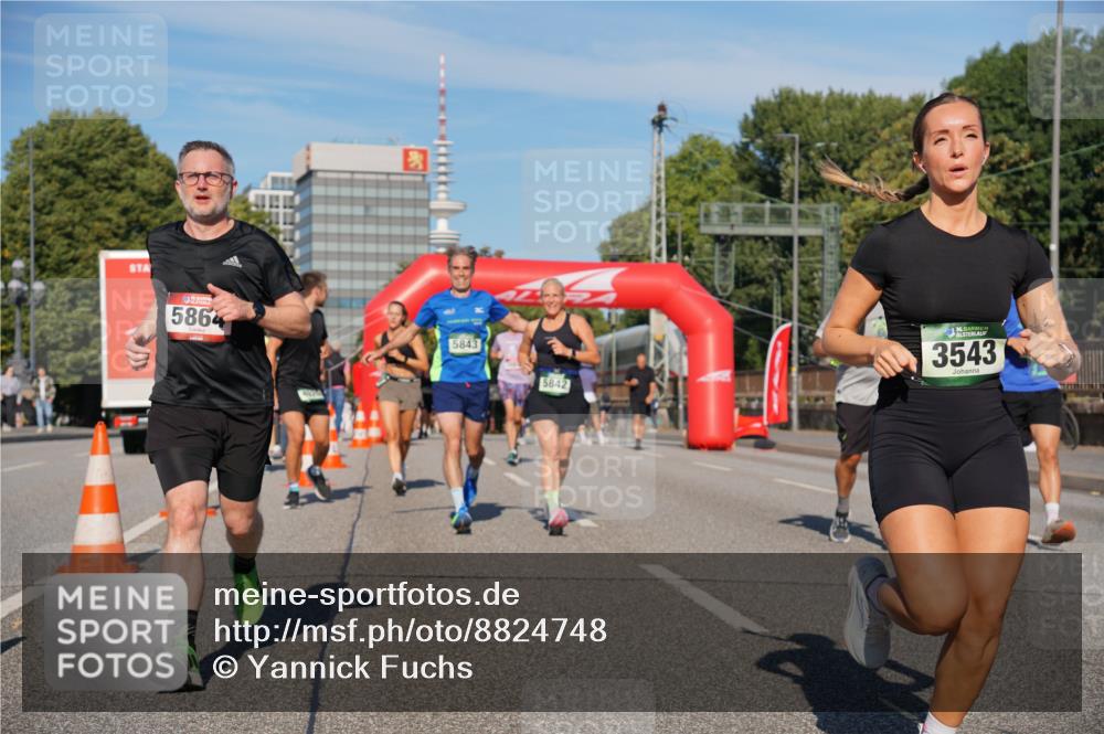 07.09.2025 - BARMER Alsterlauf Yannick Fuchs http://msf.ph/oto/8824748 07.09.2025 09:50:23 Laufen 5864, 5843, 5842, 136, 3543 meine-sportfotos.de
