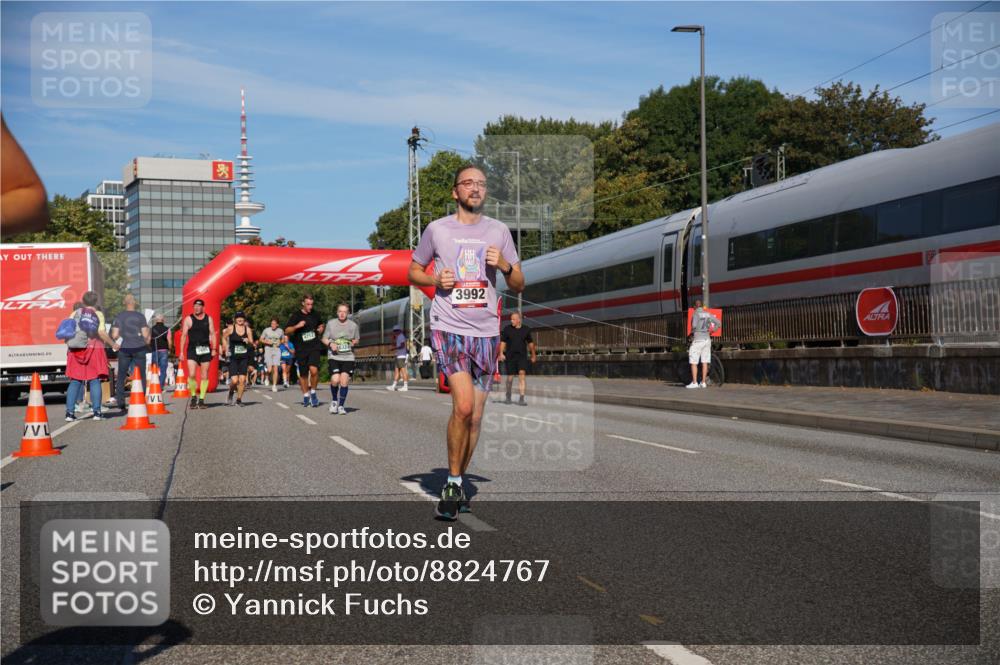 07.09.2025 - BARMER Alsterlauf Yannick Fuchs http://msf.ph/oto/8824767 07.09.2025 09:50:28 Laufen 3992, 4752 meine-sportfotos.de