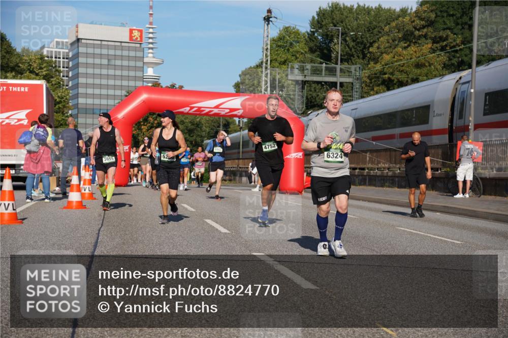 07.09.2025 - BARMER Alsterlauf Yannick Fuchs http://msf.ph/oto/8824770 07.09.2025 09:50:32 Laufen 3055, 520, 4752, 6324, 1 meine-sportfotos.de